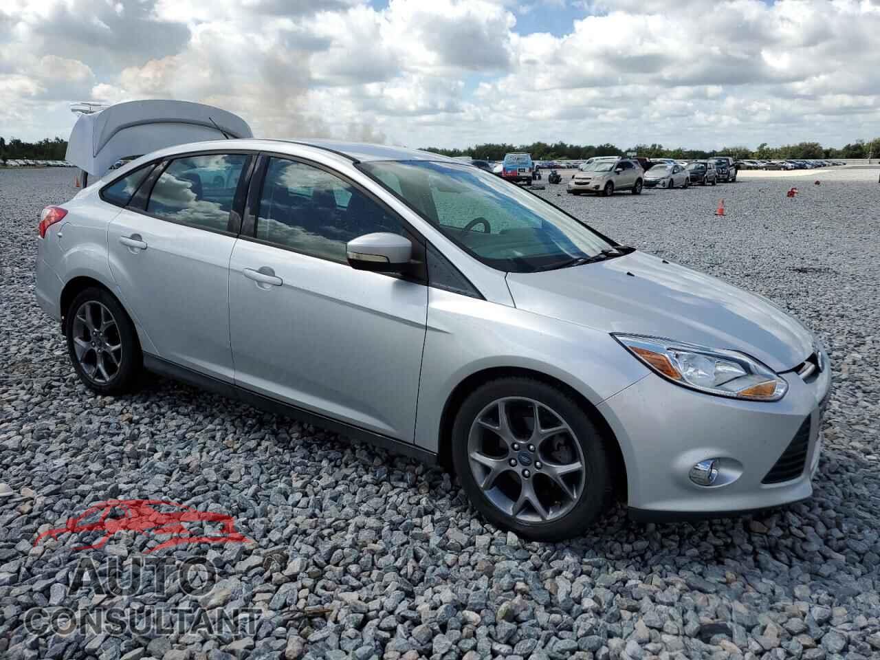 FORD FOCUS 2013 - 1FADP3F28DL308745