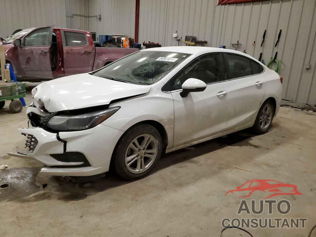 CHEVROLET CRUZE 2018 - 1G1BE5SM5J7161730