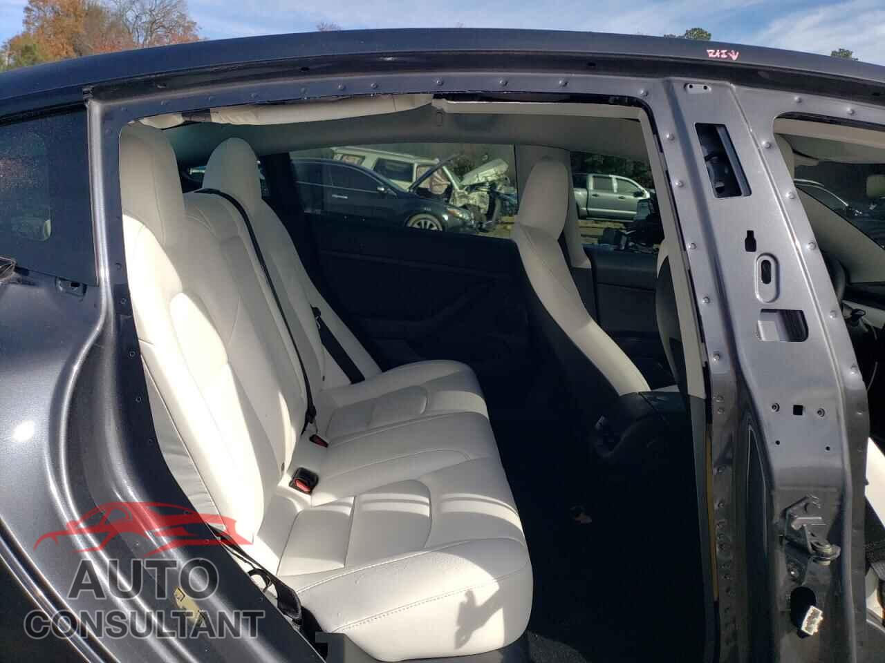 TESLA MODEL 3 2023 - 5YJ3E1EA6PF676468