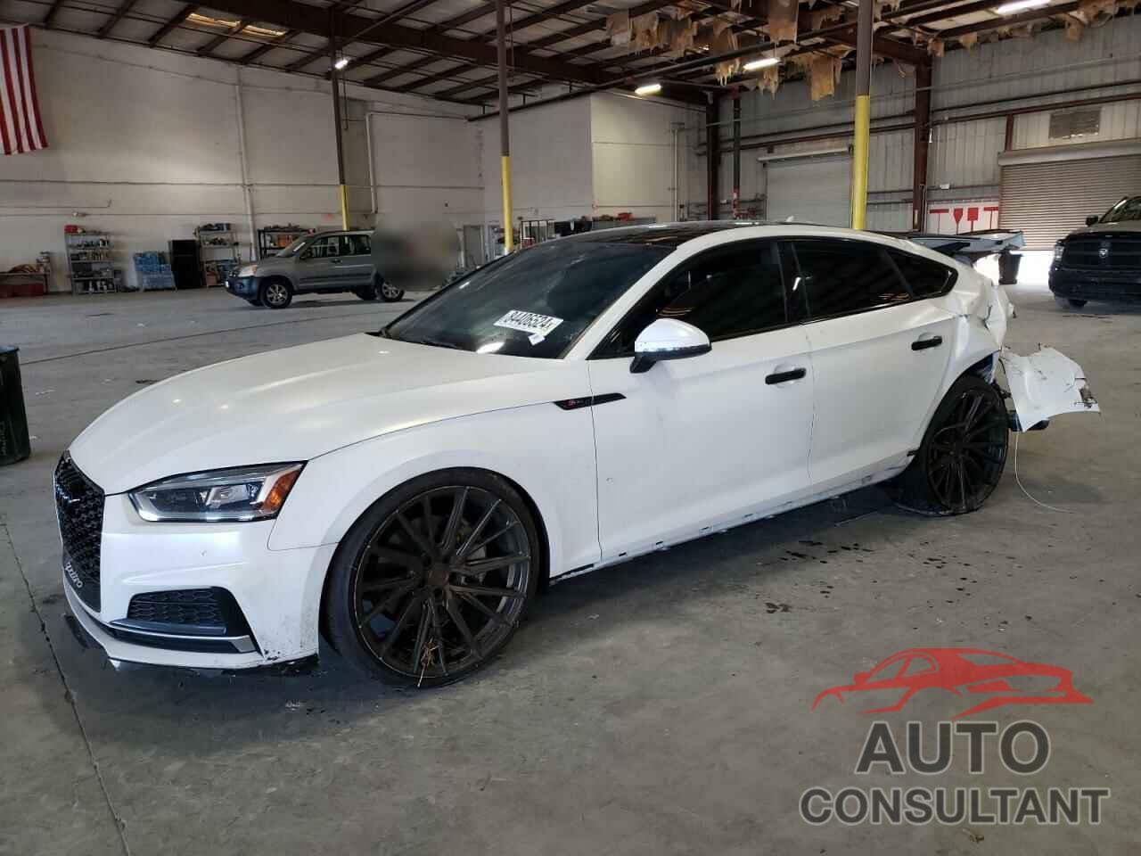 AUDI A5 2019 - WAUENCF56KA009064