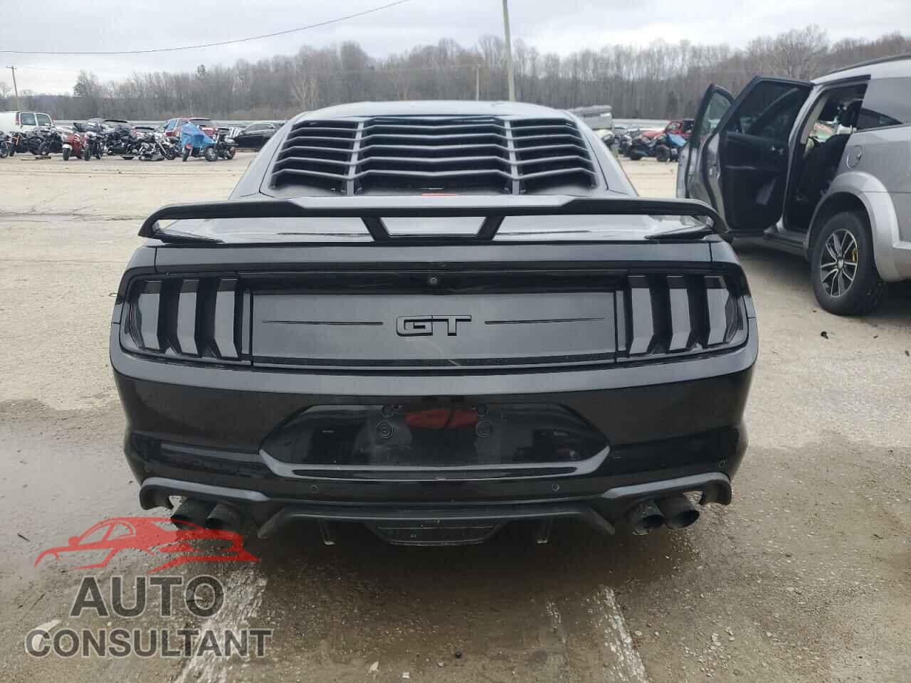 FORD MUSTANG 2018 - 1FA6P8CF3J5103198
