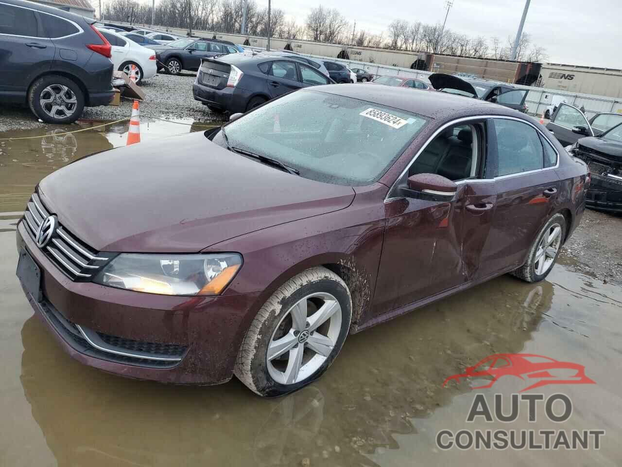 VOLKSWAGEN PASSAT 2013 - 1VWBP7A33DC008441