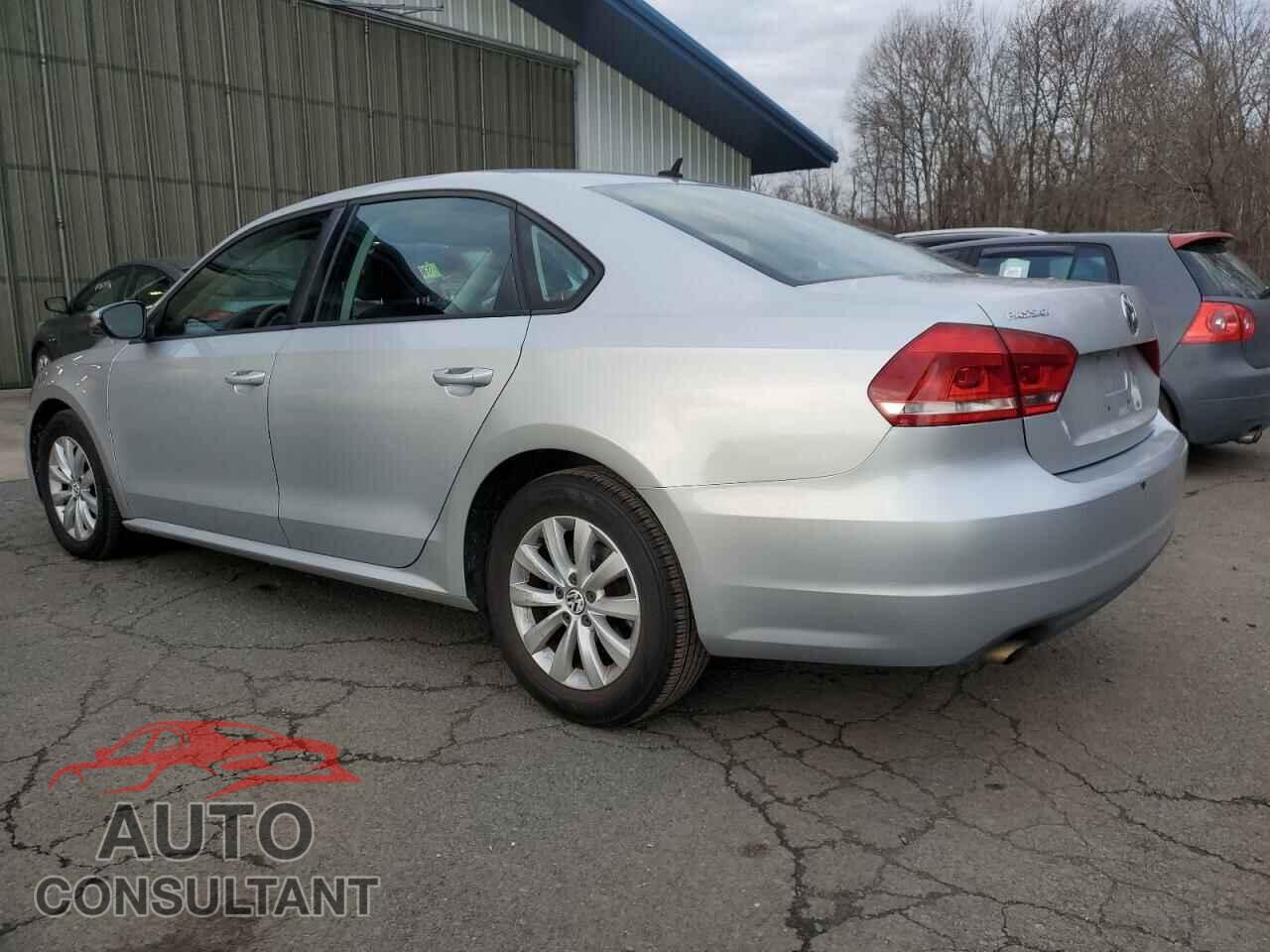 VOLKSWAGEN PASSAT 2012 - 1VWAP7A38CC026170