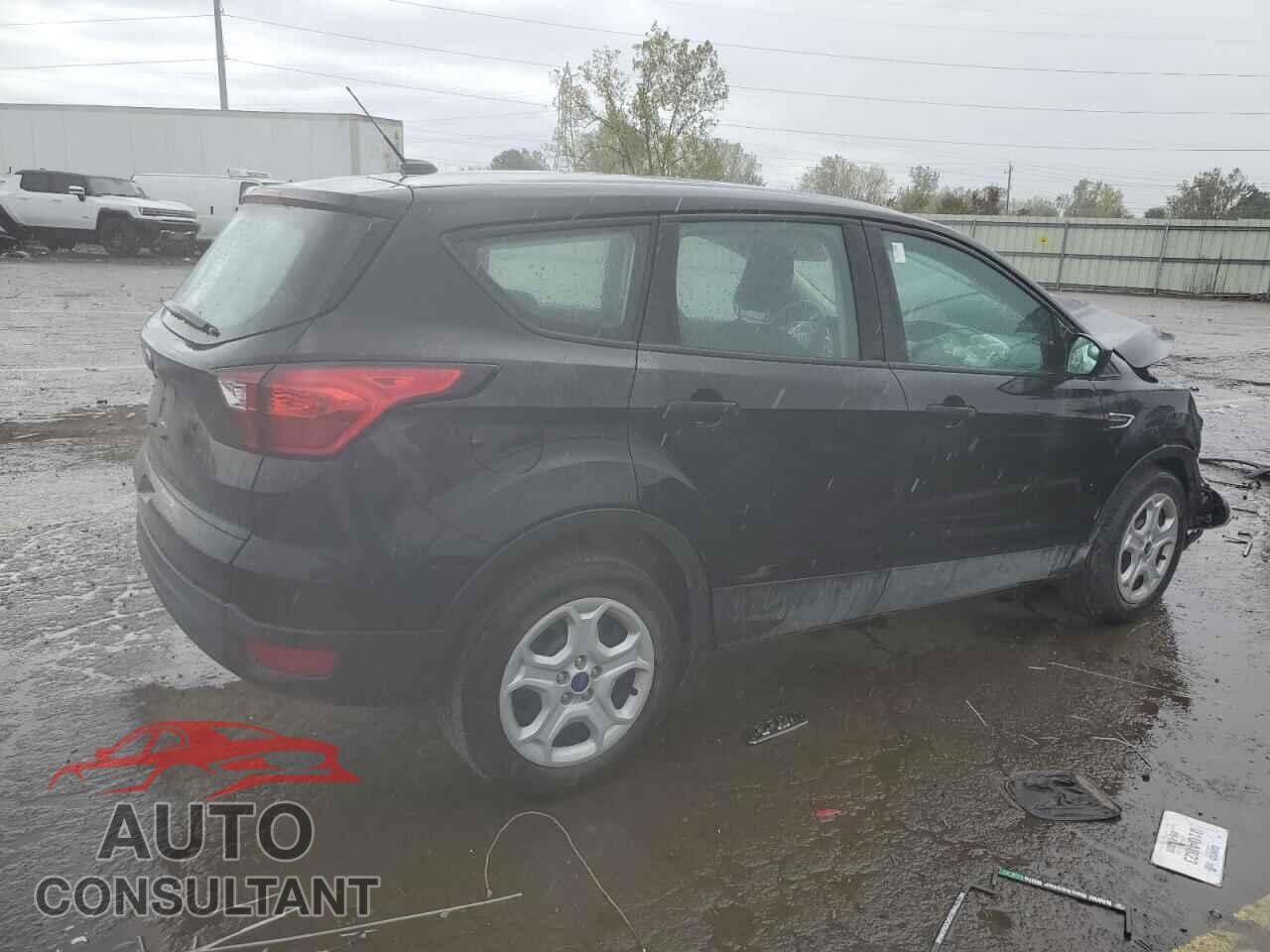 FORD ESCAPE 2019 - 1FMCU0F70KUC50836