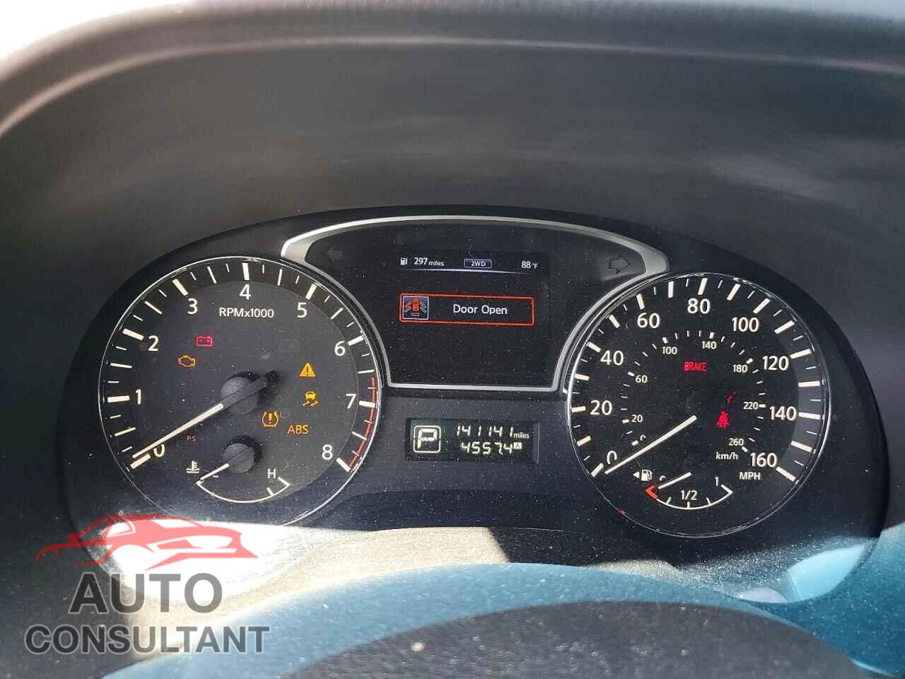 NISSAN PATHFINDER 2014 - 5N1AR2MM9EC636484