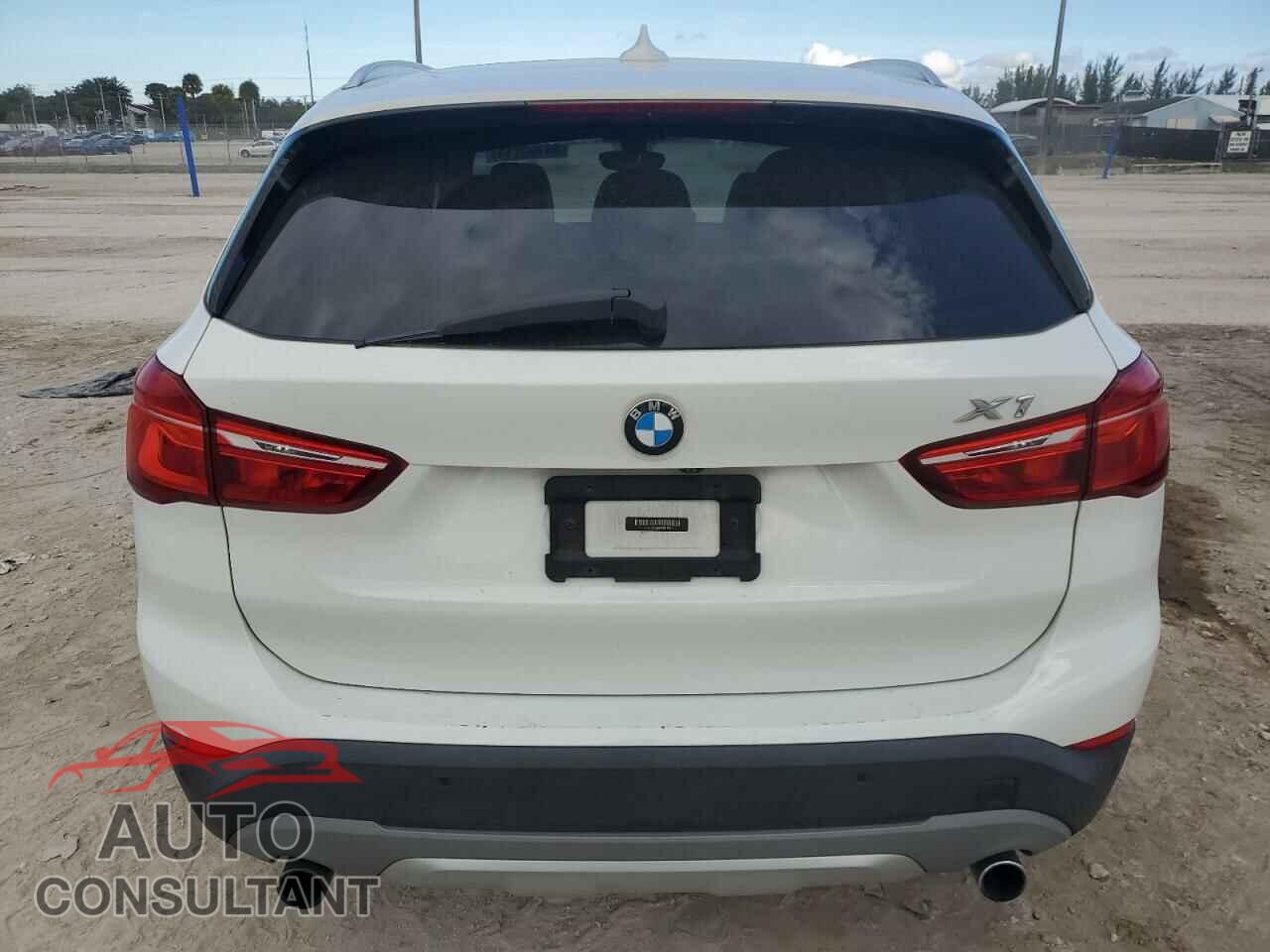 BMW X1 2016 - WBXHT3C36GP881860
