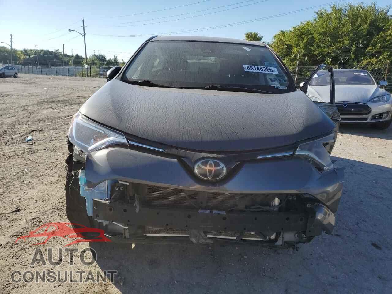 TOYOTA RAV4 2018 - JTMBFREV9JJ181787