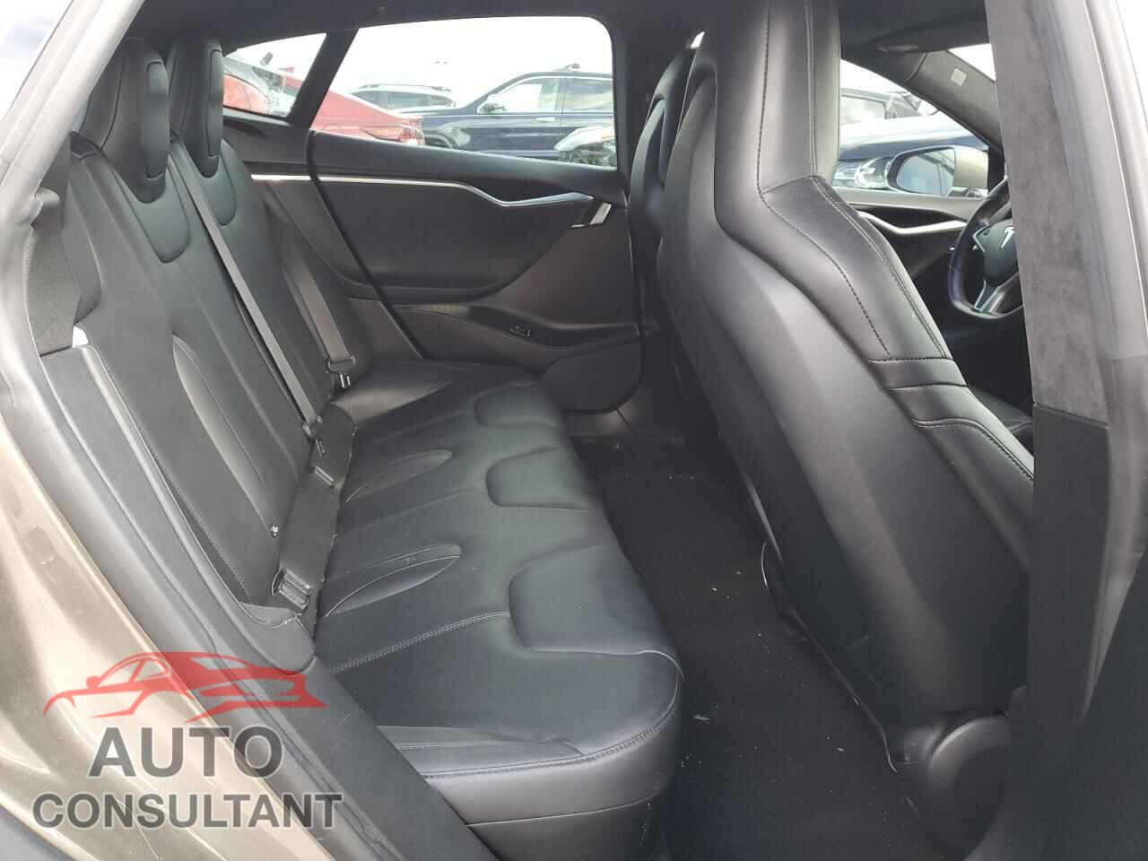 TESLA MODEL S 2015 - 5YJSA1E21FF113021