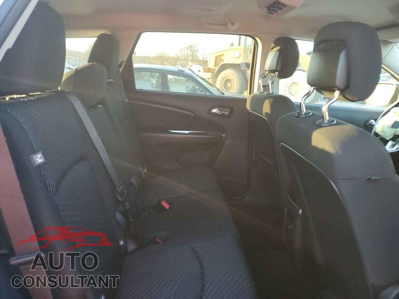 DODGE JOURNEY 2015 - 3C4PDCBB8FT734982