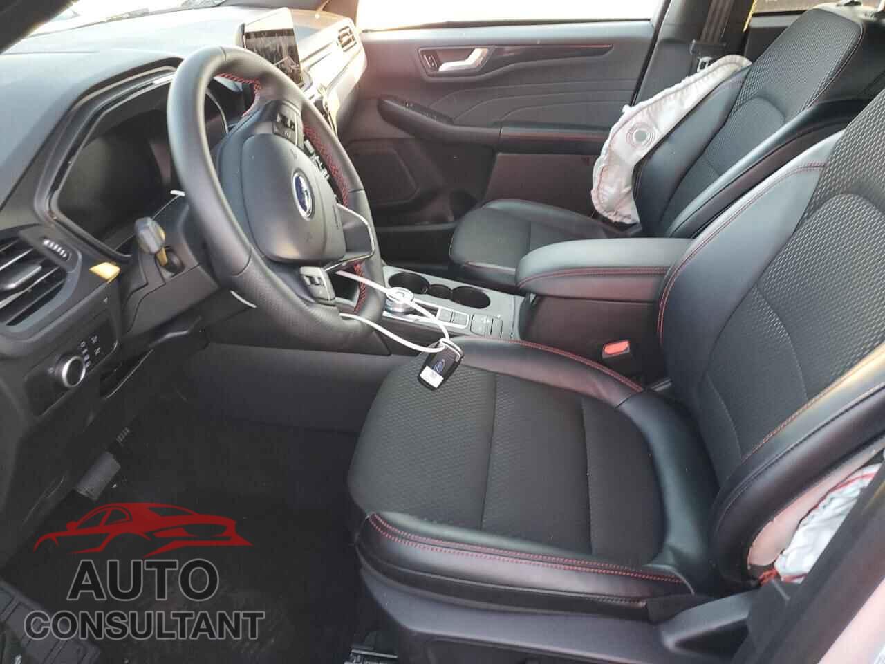 FORD ESCAPE ST 2025 - 1FMCU9MN3SUB36657