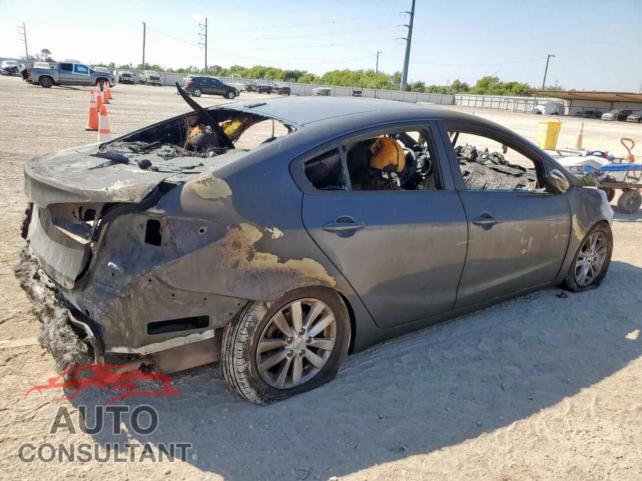KIA FORTE 2016 - KNAFX4A67G5454000