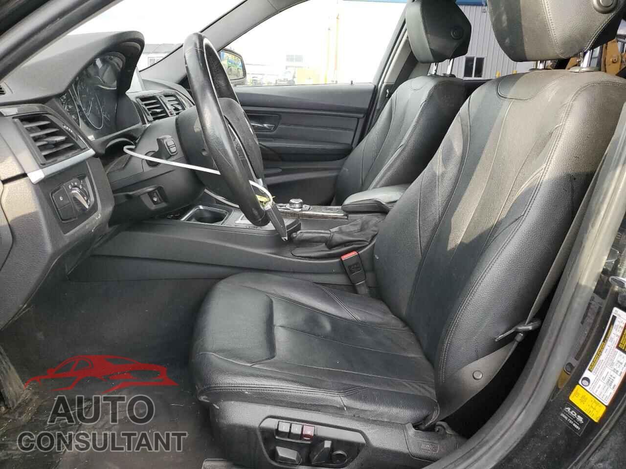BMW 3 SERIES 2012 - WBA3A5C52CF258419