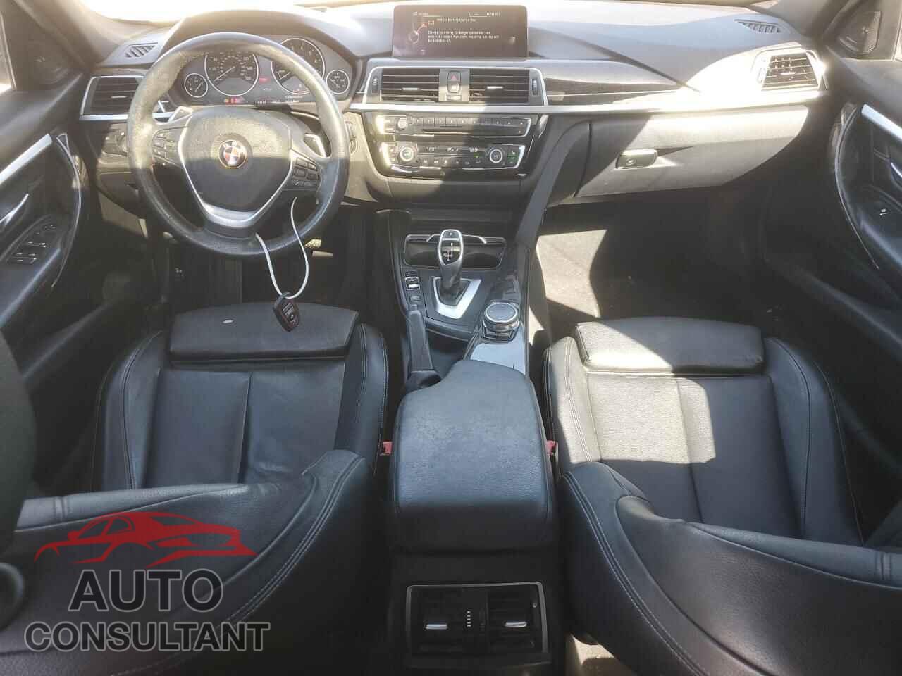 BMW 3 SERIES 2016 - WBA8E3G59GNU01418