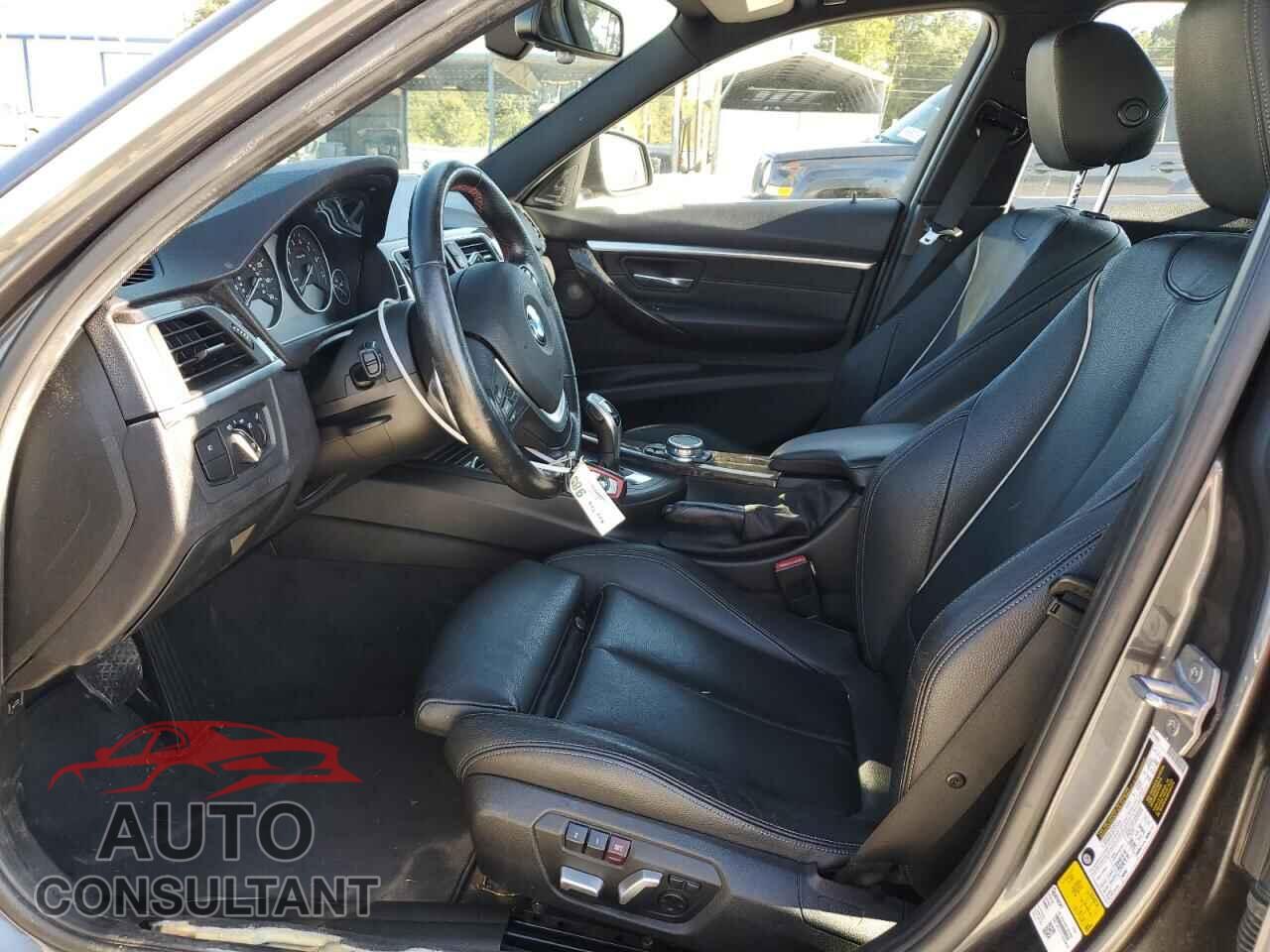 BMW 3 SERIES 2016 - WBA8B3G58GNT92414