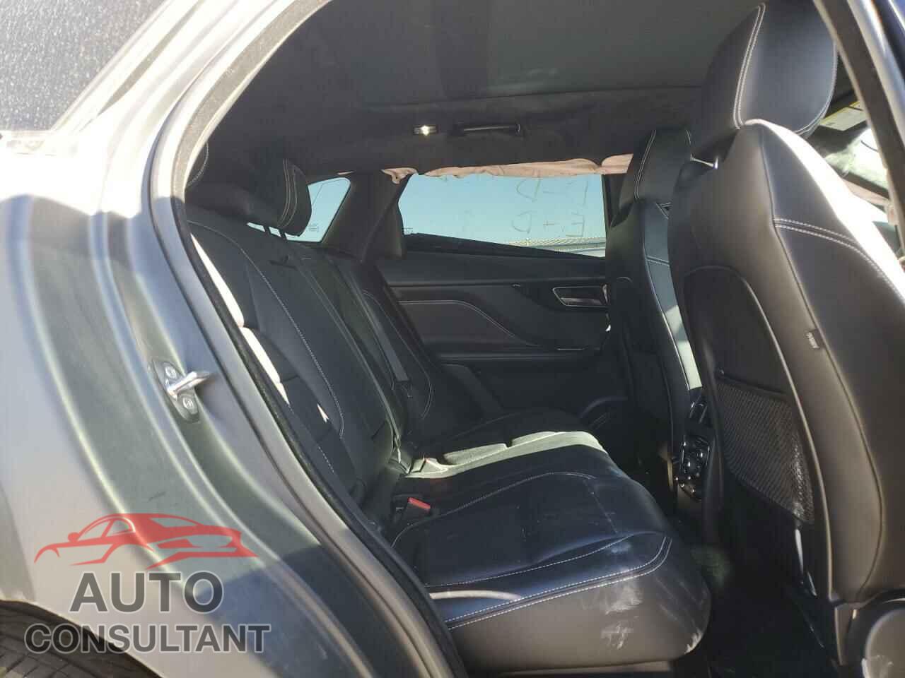 JAGUAR F-PACE 2018 - SADCM2FV6JA298604