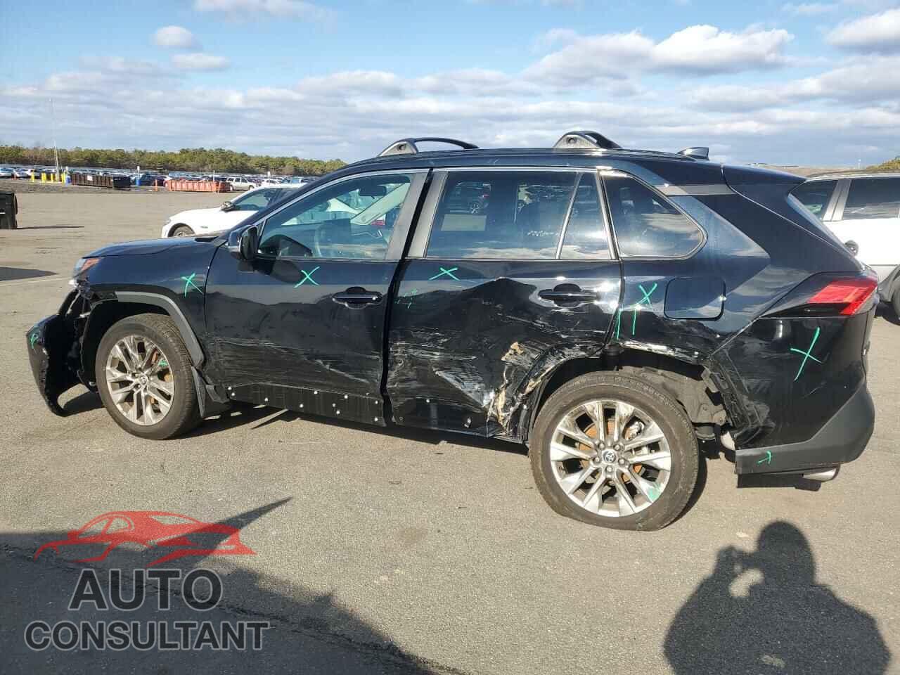 TOYOTA RAV4 2023 - 2T3A1RFV7PC371205