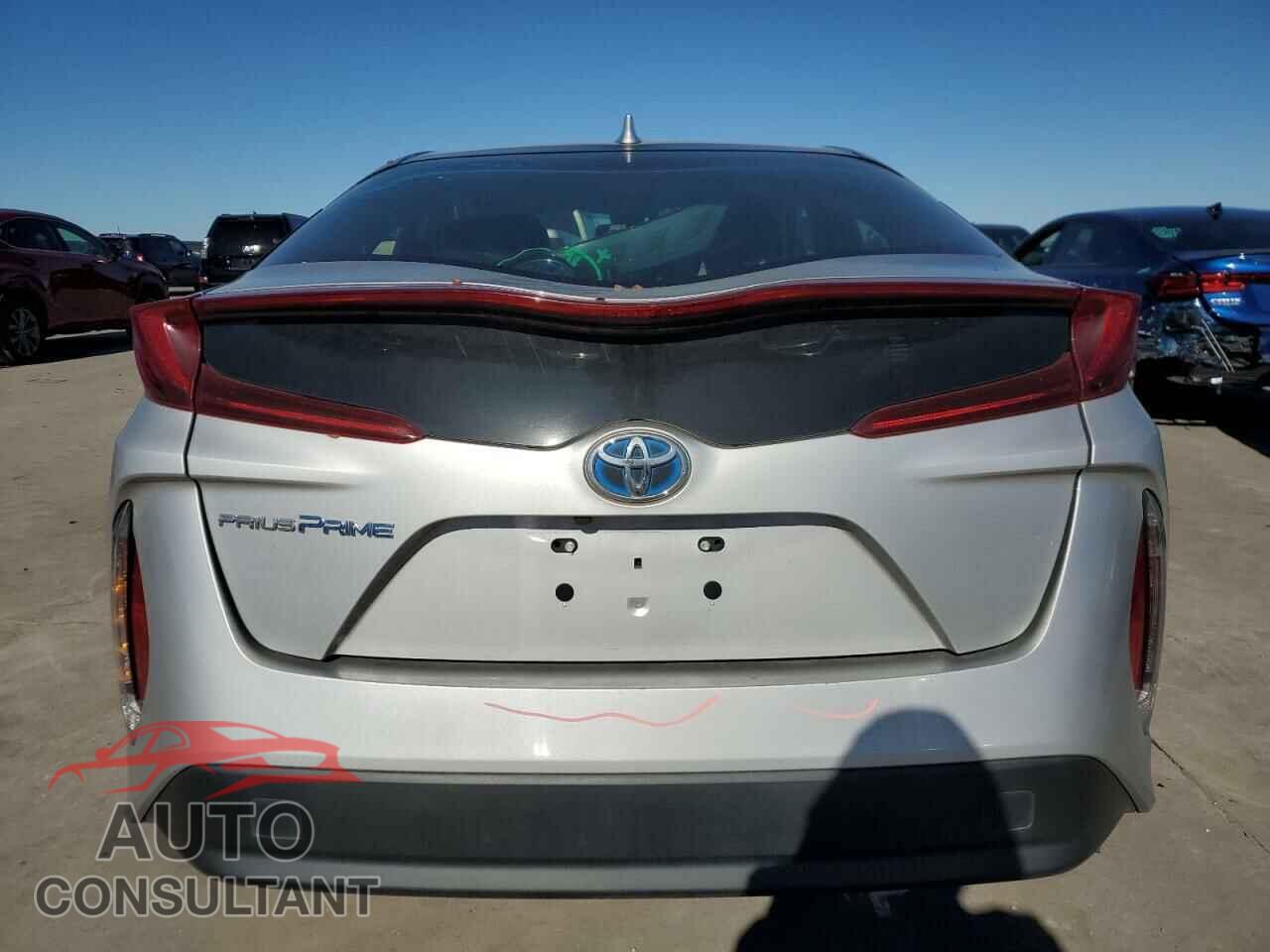 TOYOTA PRIUS 2018 - JTDKARFP8J3094501