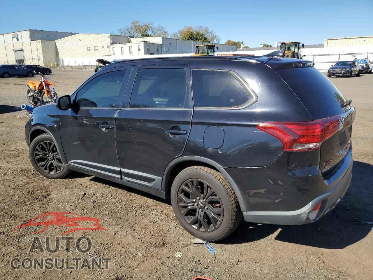 MITSUBISHI OUTLANDER 2018 - JA4AD3A32JZ048318