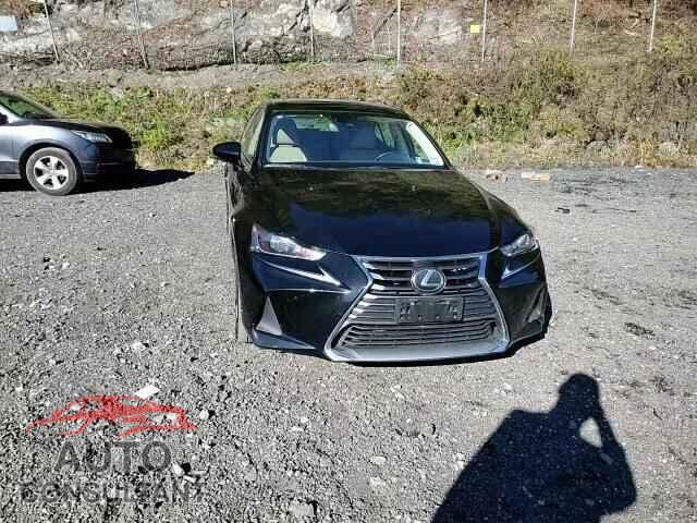 LEXUS IS 2019 - JTHC81D29K5035129