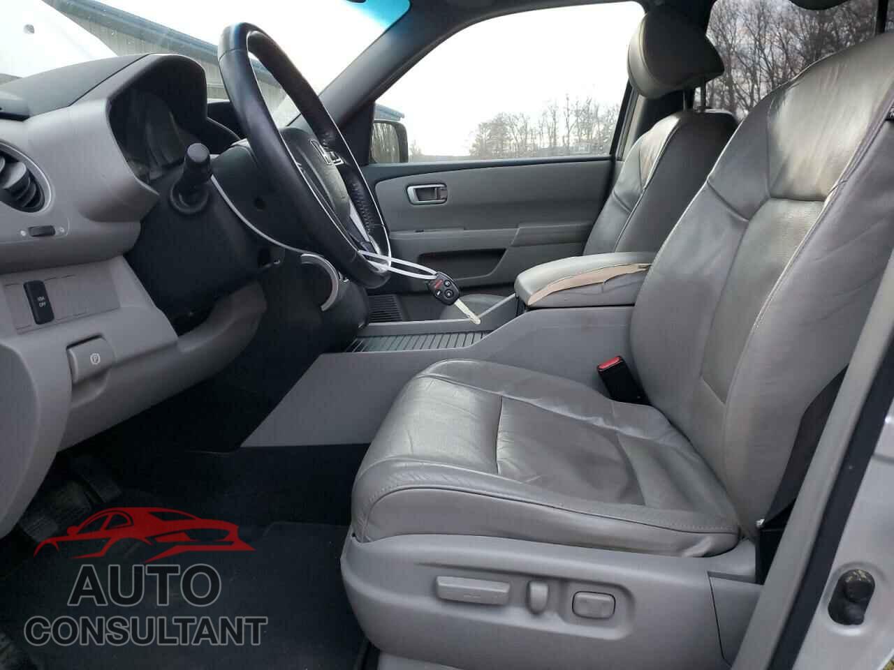 HONDA PILOT 2011 - 5FNYF4H57BB062153