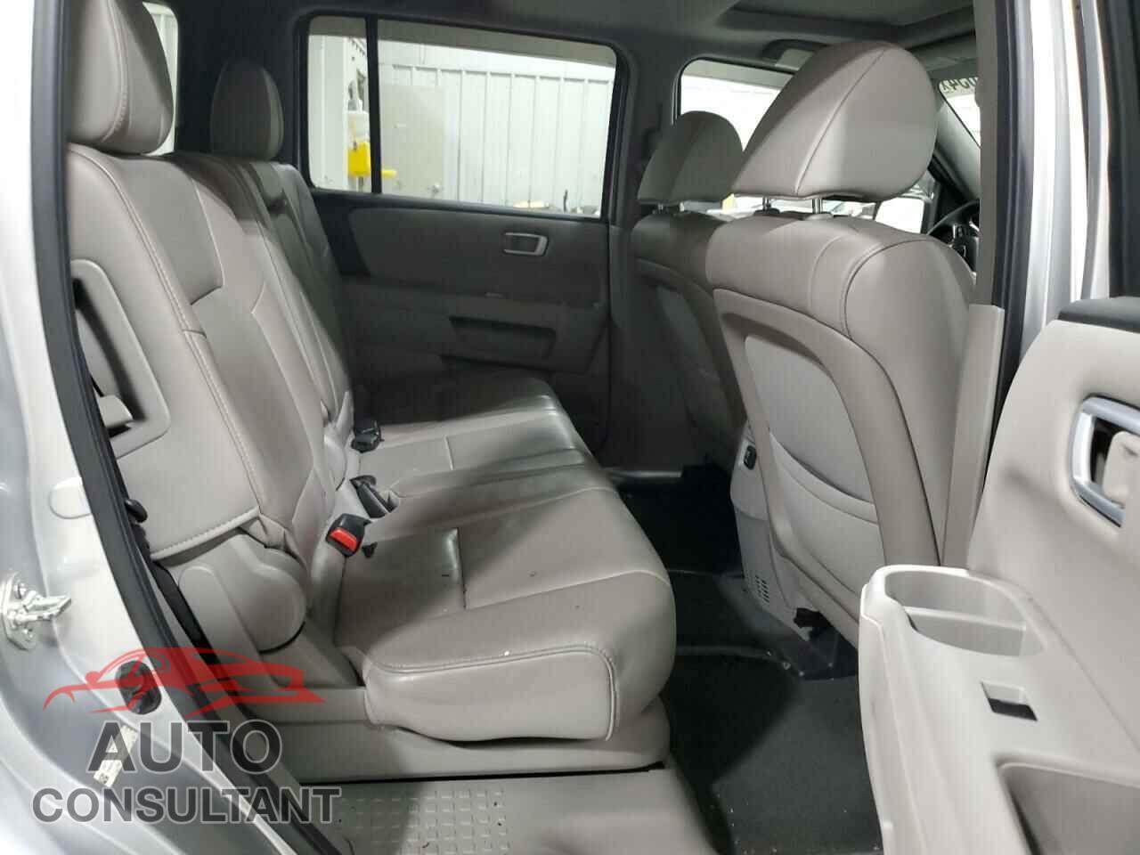 HONDA PILOT 2013 - 5FNYF4H55DB047377