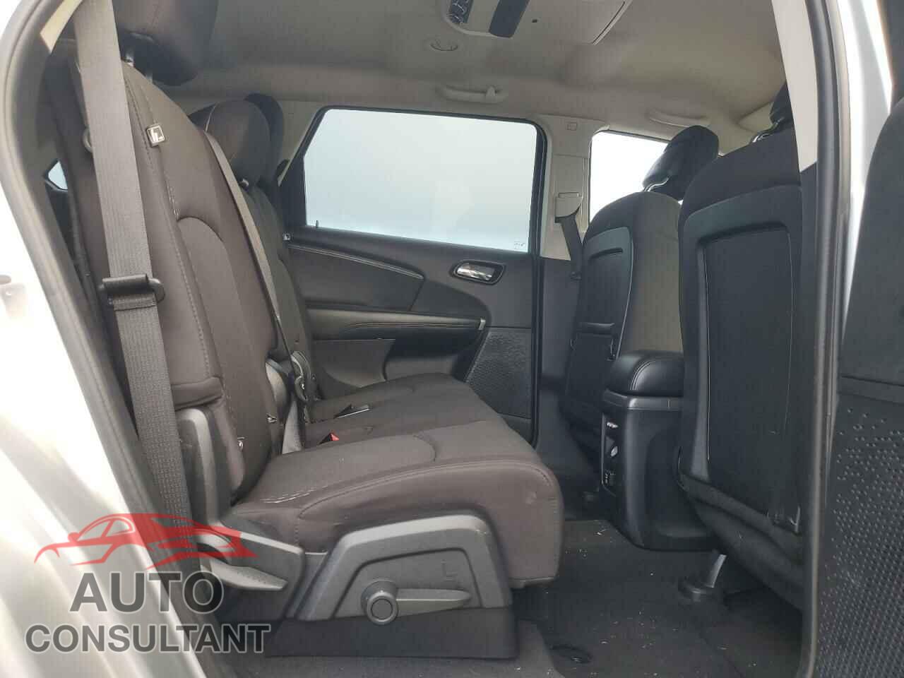 DODGE JOURNEY 2012 - 3C4PDCDG8CT304812