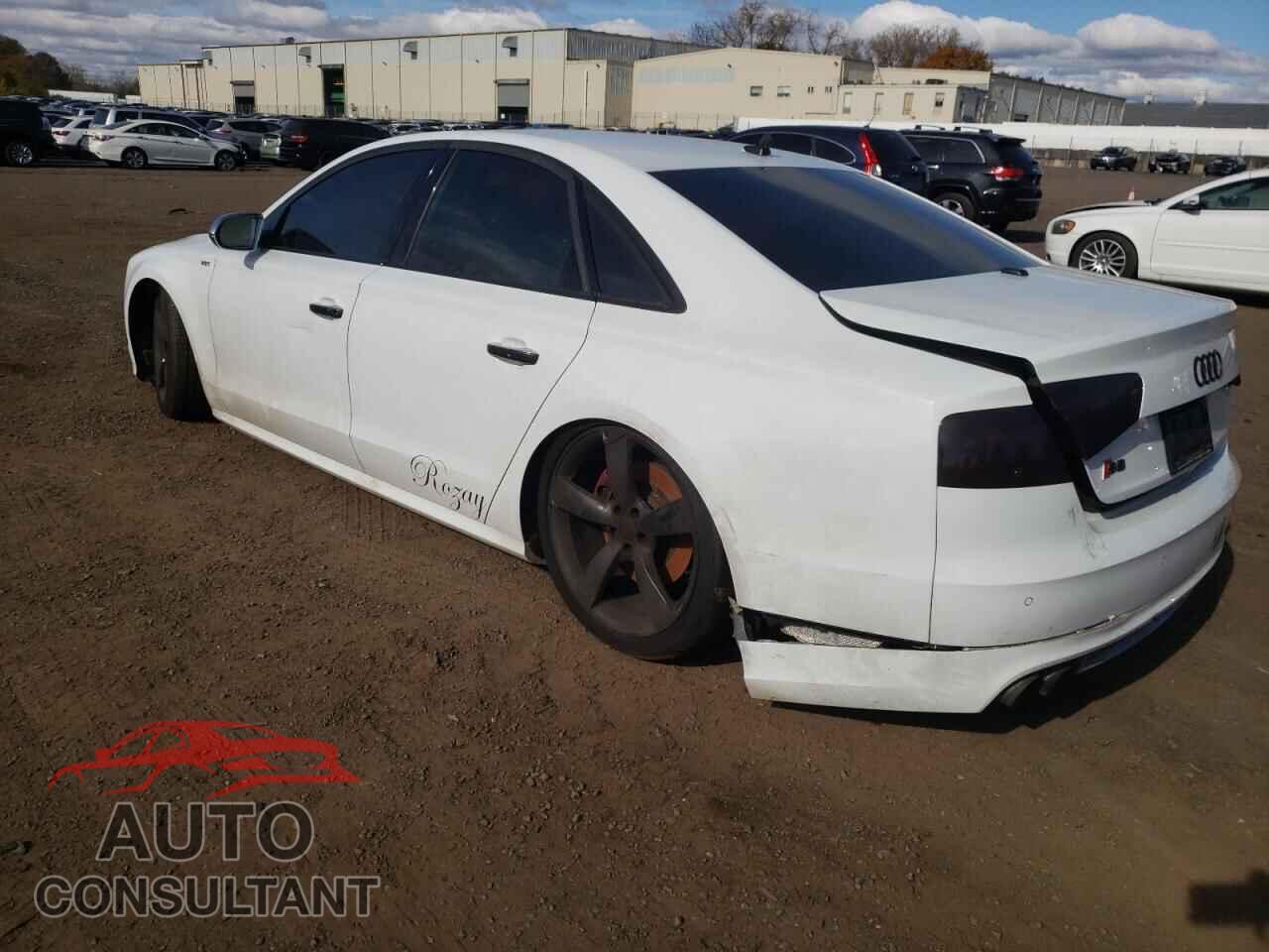 AUDI S8 2013 - WAUD2AFD7DN030503