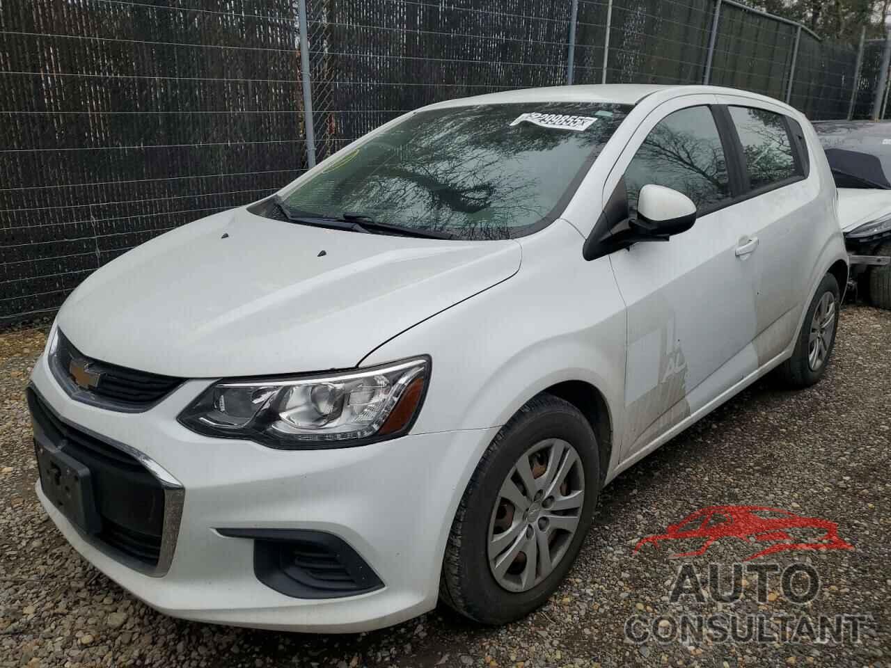 CHEVROLET SONIC 2019 - 1G1JG6SB3K4131350