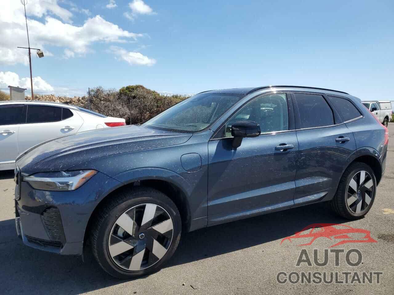 VOLVO XC60 PLUS 2024 - YV4H60DL7R1890796