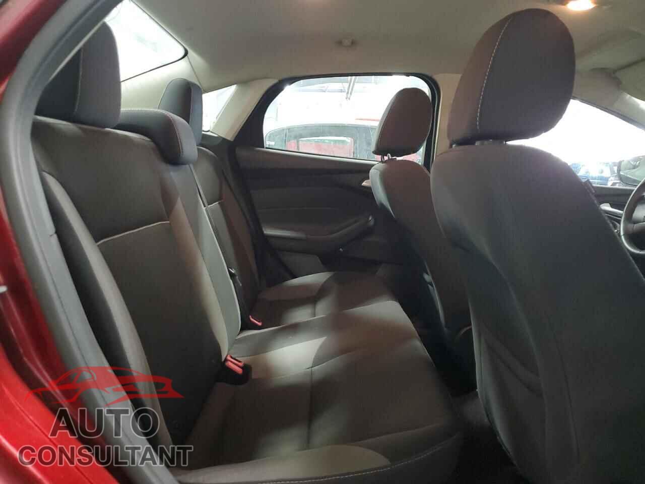 FORD FOCUS 2014 - 1FADP3F21EL413581