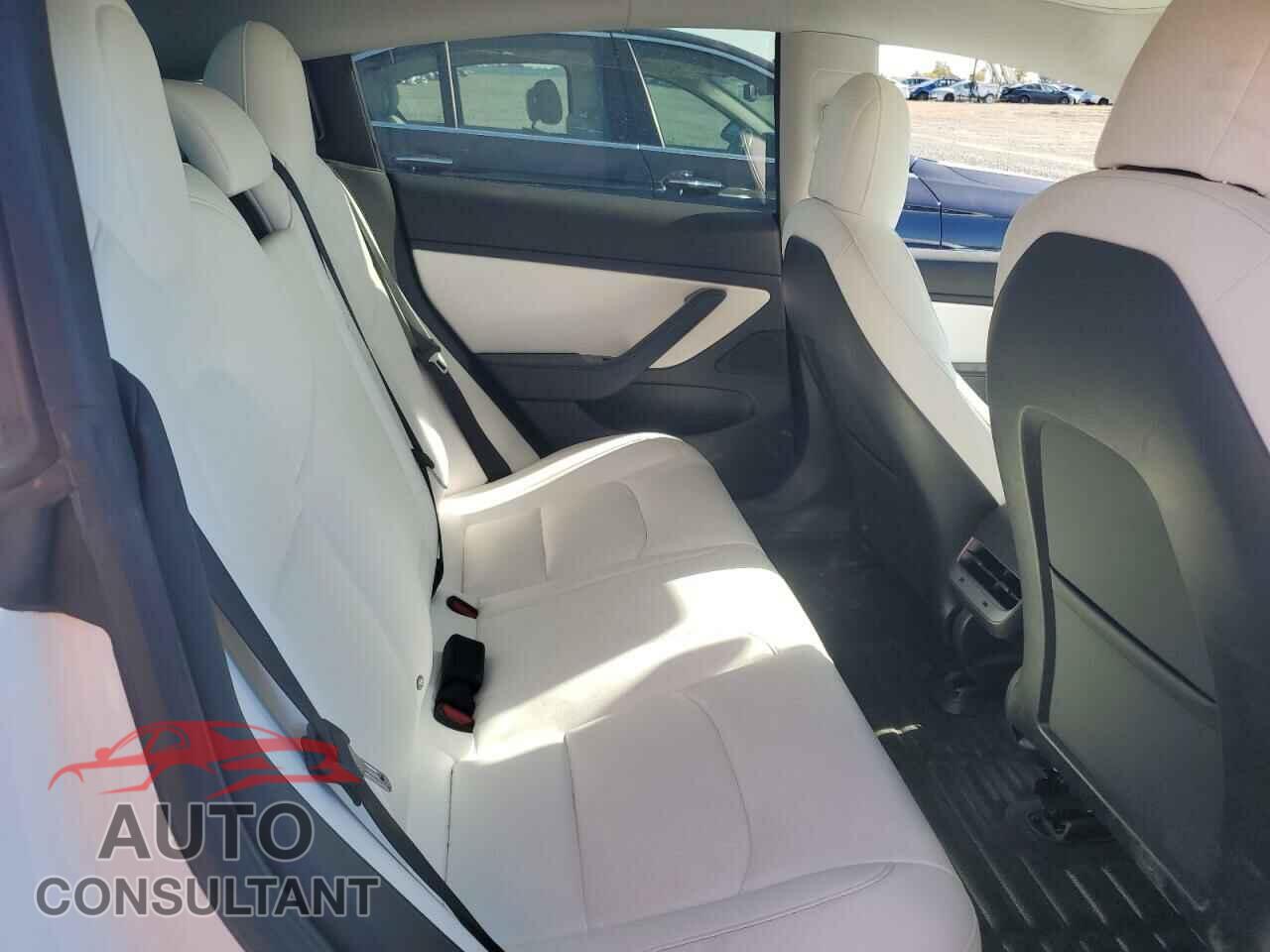 TESLA MODEL 3 2018 - 5YJ3E1EA7JF169652