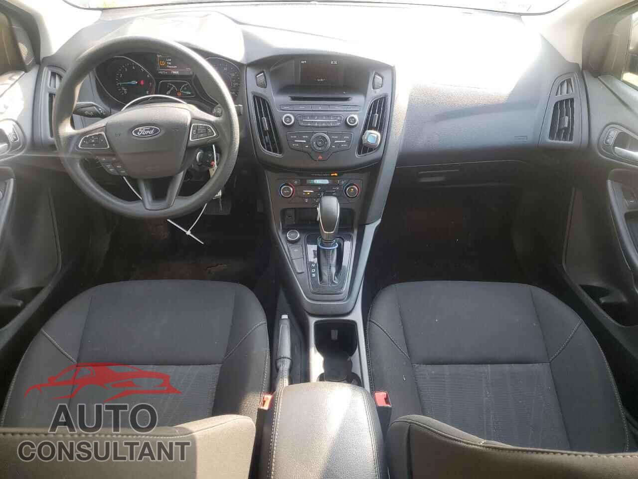 FORD FOCUS 2017 - 1FADP3FE3HL227071