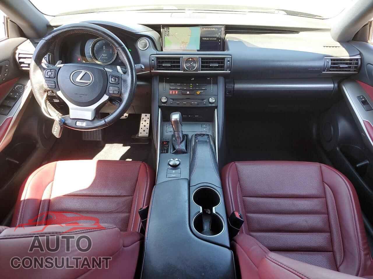 LEXUS IS 2018 - JTHBA1D23J5079853