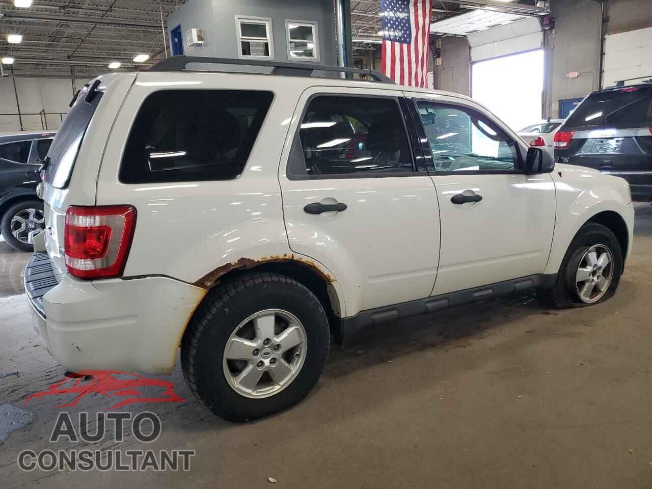 FORD ESCAPE 2010 - 1FMCU0DG4AKA80641
