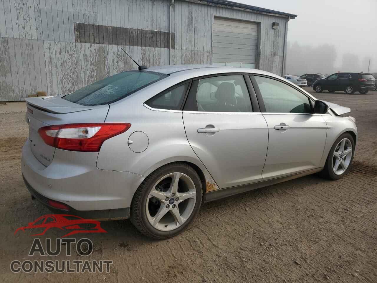 FORD FOCUS 2012 - 1FAHP3J22CL174077