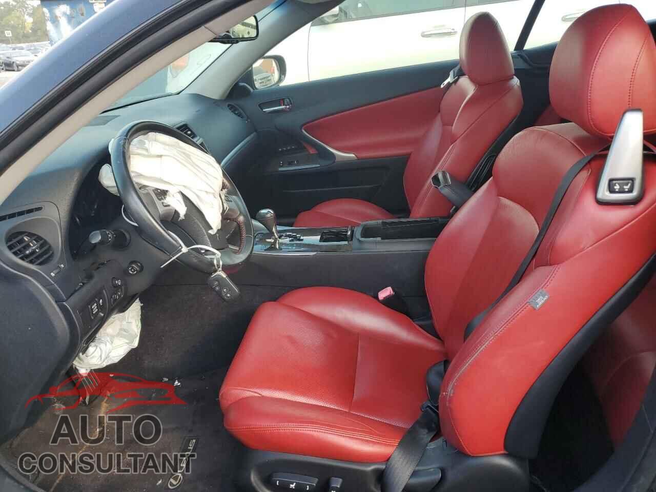LEXUS IS 2015 - JTHFF2C24F2531991