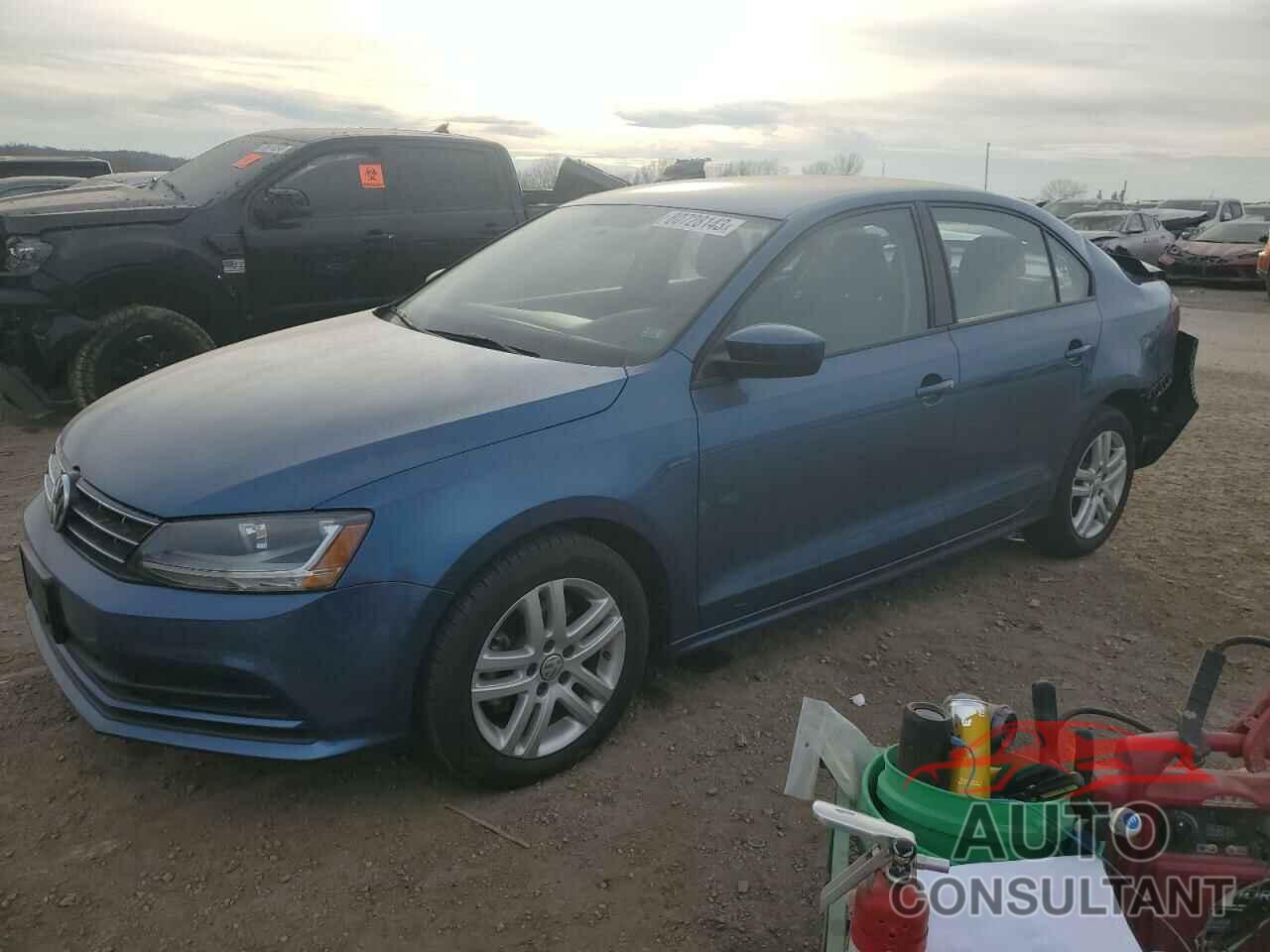 VOLKSWAGEN JETTA 2018 - 3VW2B7AJ8JM218704