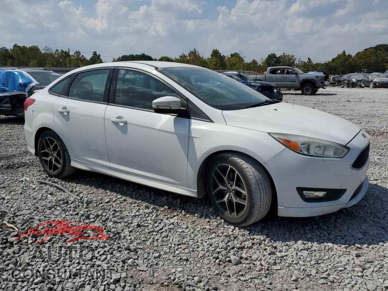 FORD FOCUS 2016 - 1FADP3F29GL376346
