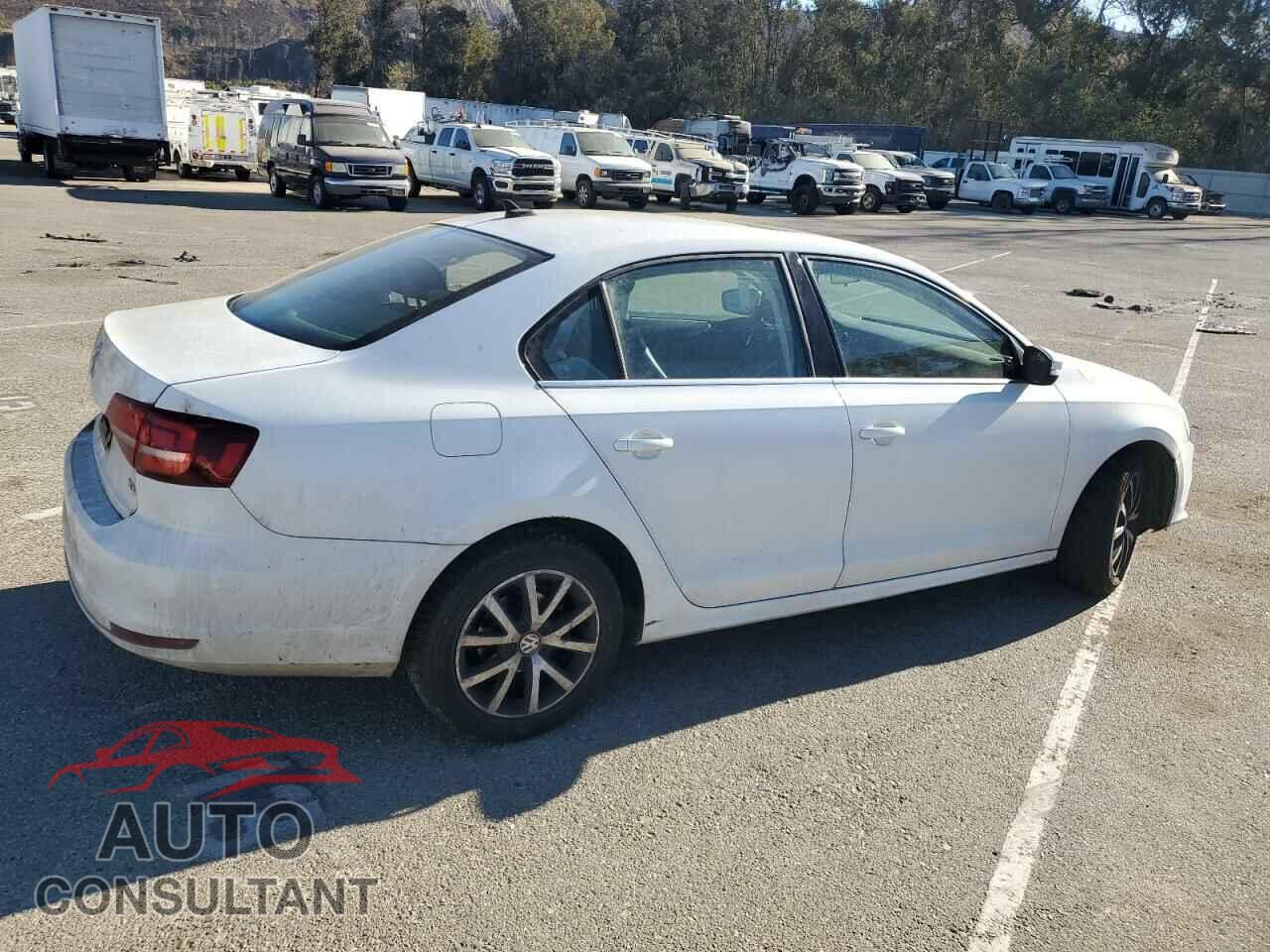 VOLKSWAGEN JETTA 2017 - 3VWDB7AJXHM267633