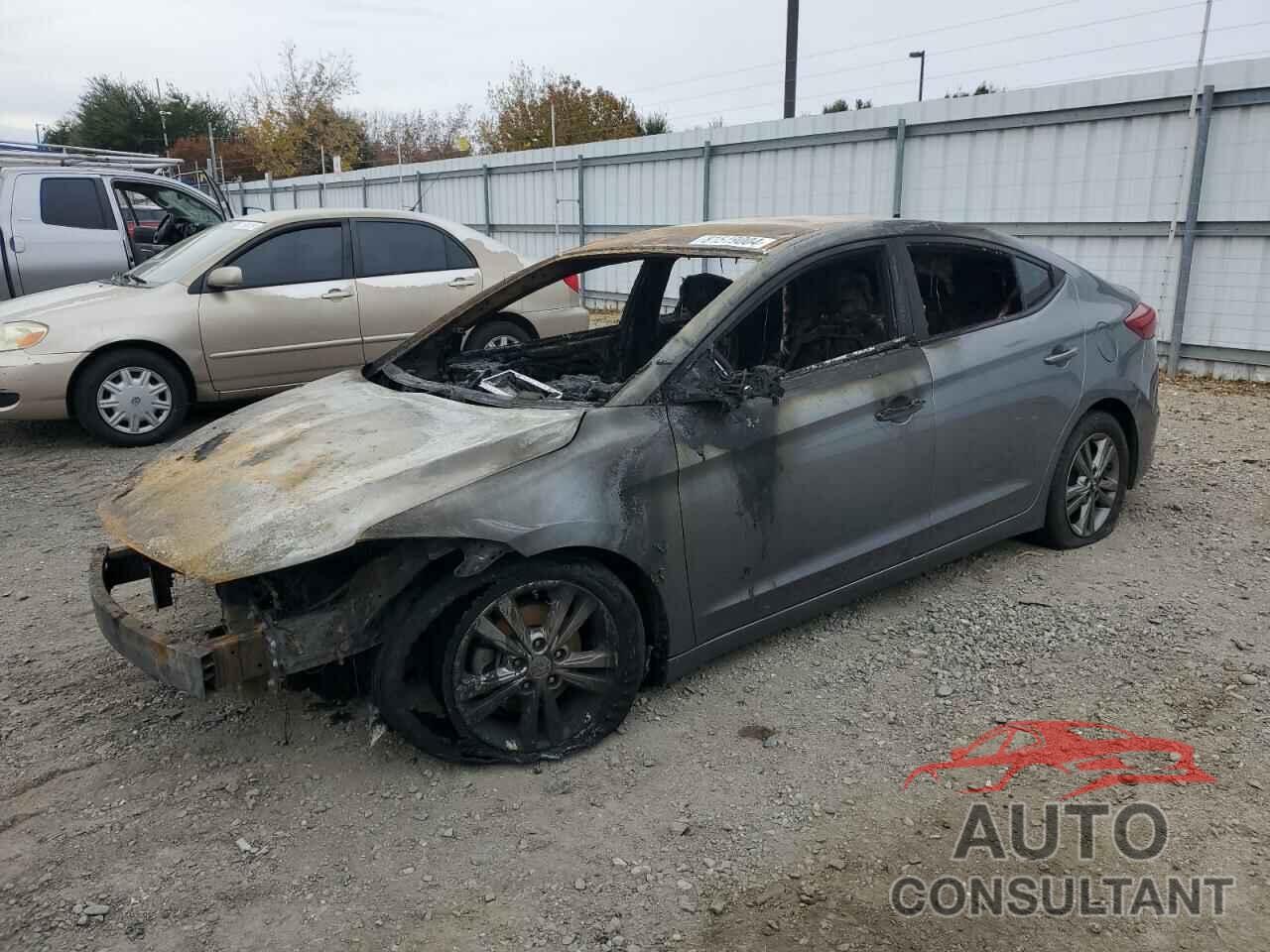 HYUNDAI ELANTRA 2018 - 5NPD84LF4JH294184