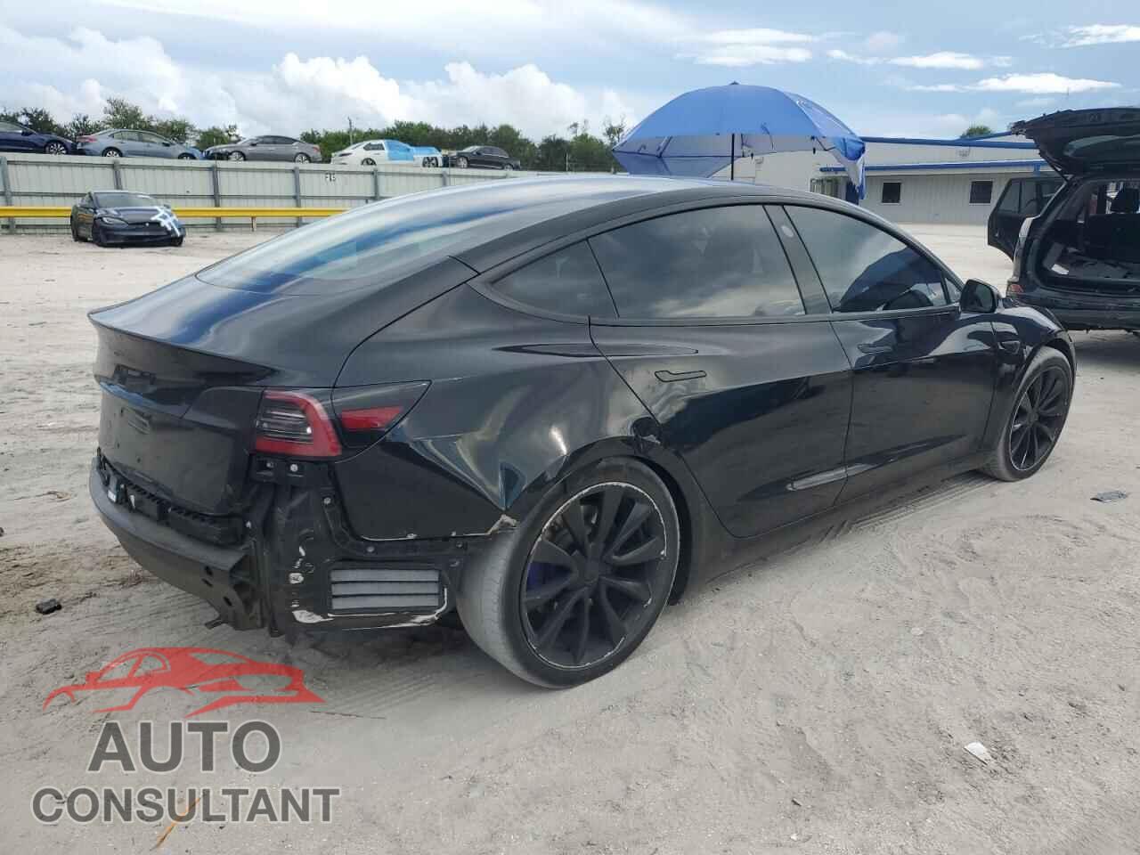 TESLA MODEL 3 2018 - 5YJ3E1EB5JF184823