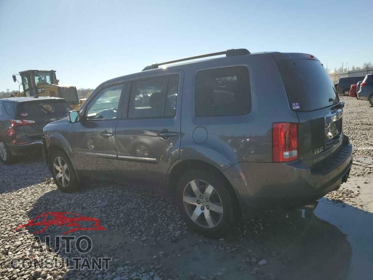 HONDA PILOT 2015 - 5FNYF4H9XFB034744