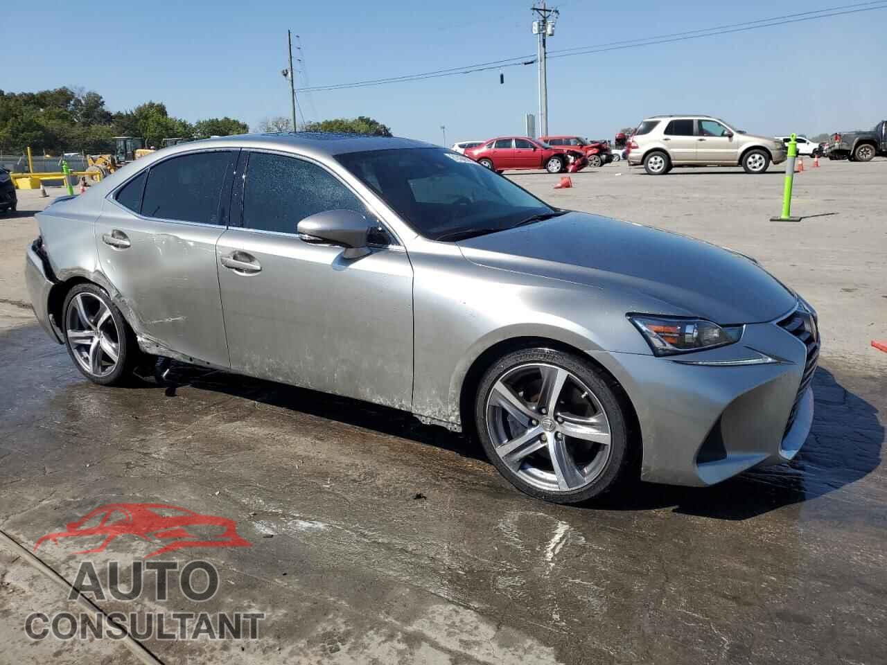 LEXUS IS 2018 - JTHC81D24J5026241