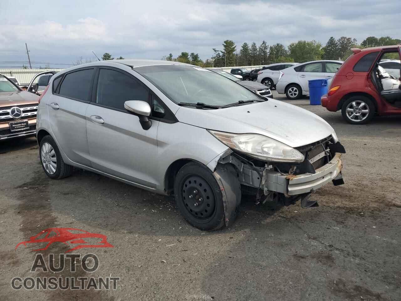 FORD FIESTA 2013 - 3FADP4EJ9DM217965