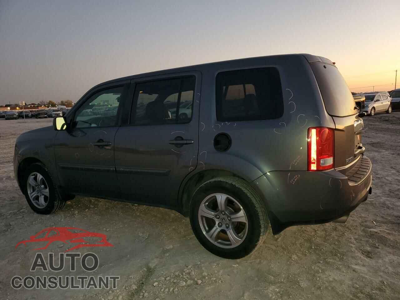 HONDA PILOT 2013 - 5FNYF3H62DB010449