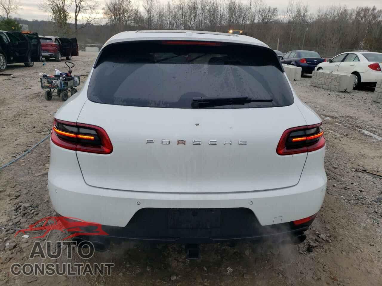 PORSCHE MACAN 2018 - WP1AA2A50JLB14103