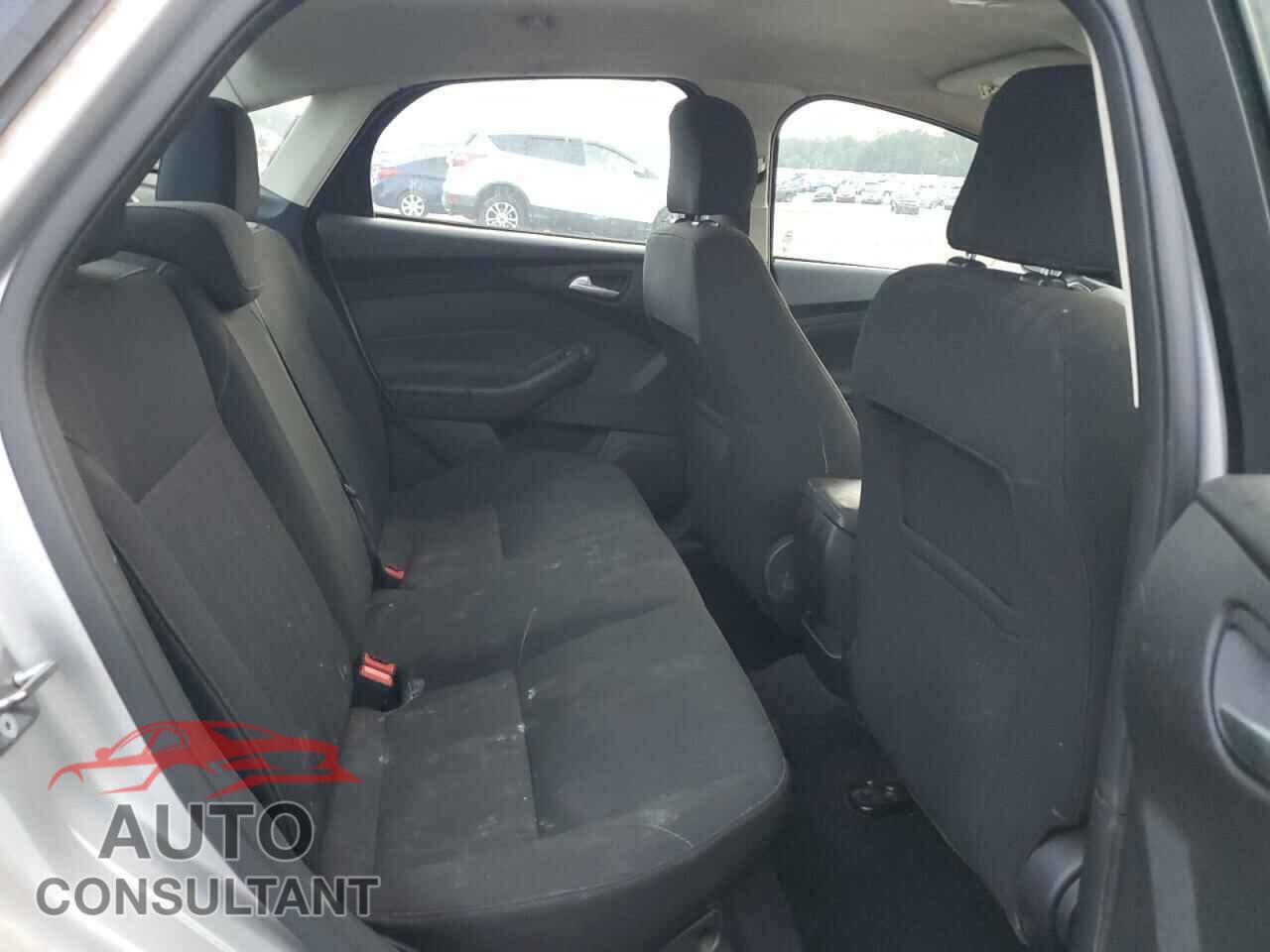 FORD FOCUS 2017 - 1FADP3F28HL315779