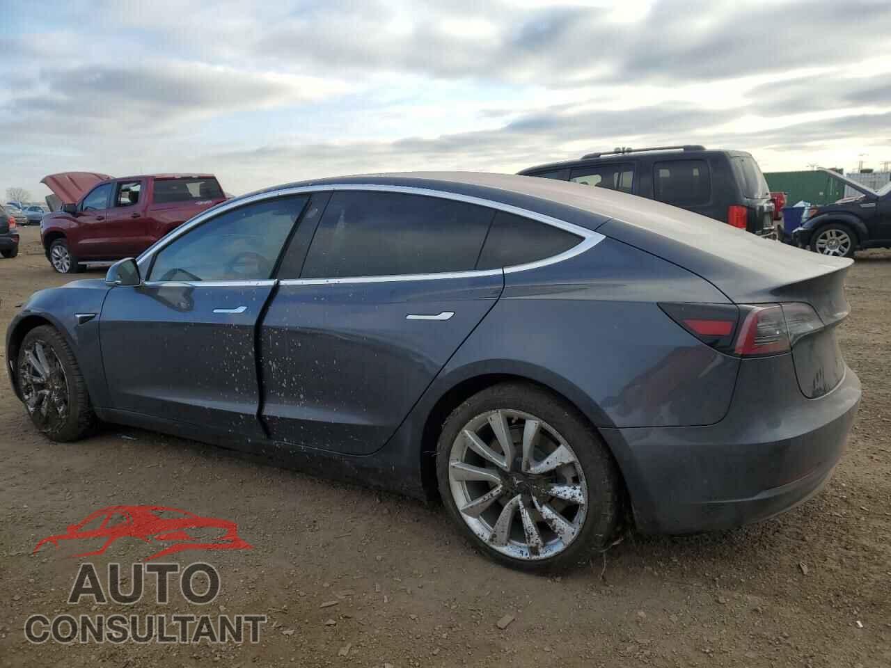 TESLA MODEL 3 2018 - 5YJ3E1EA0JF032813
