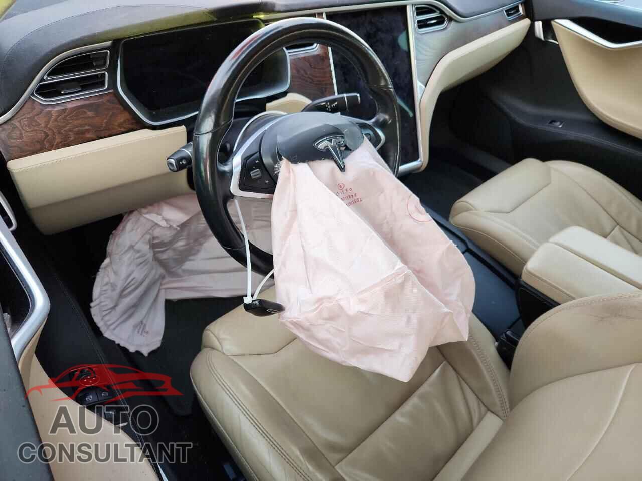 TESLA MODEL S 2017 - 5YJSA1E2XHF194717