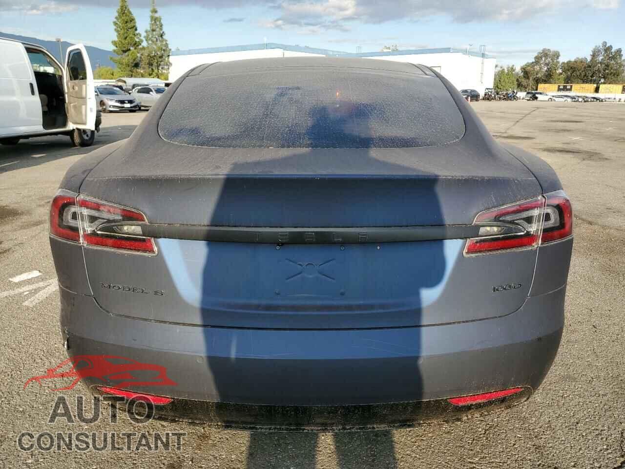 TESLA MODEL S 2018 - 5YJSA1E20JF254154